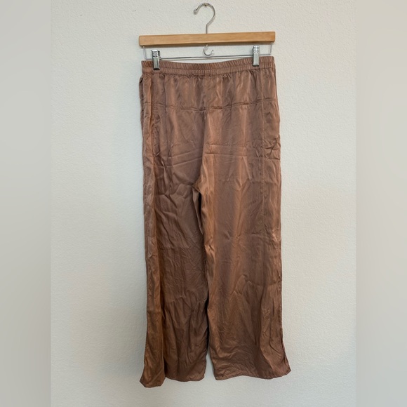 Lunya Silk Pants Size Medium, Beige/Pink - Picture 3 of 7